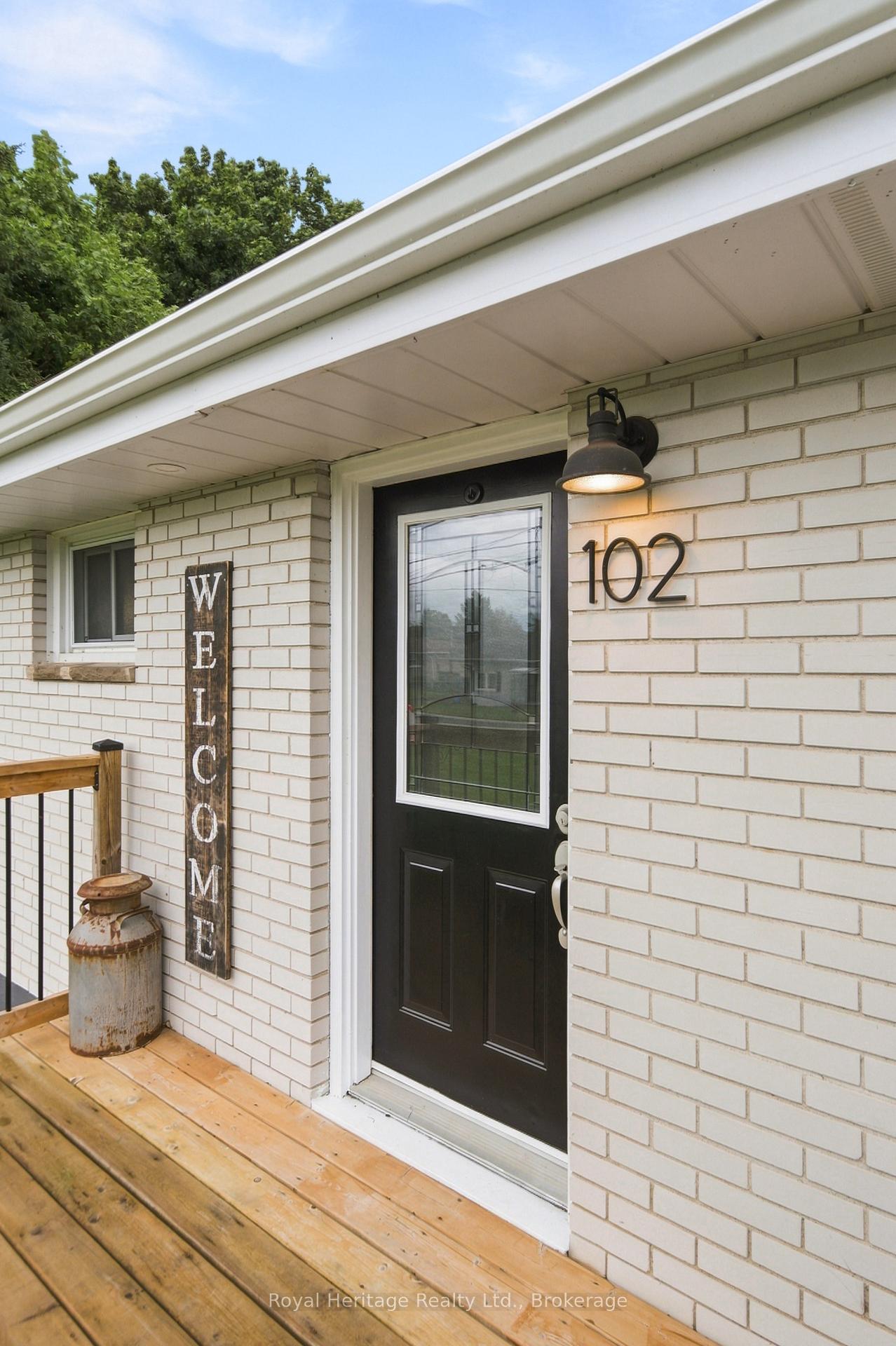 Photo 3 of 102 Johnstown Road, Quinte West, Sidney Ward — HOMEH