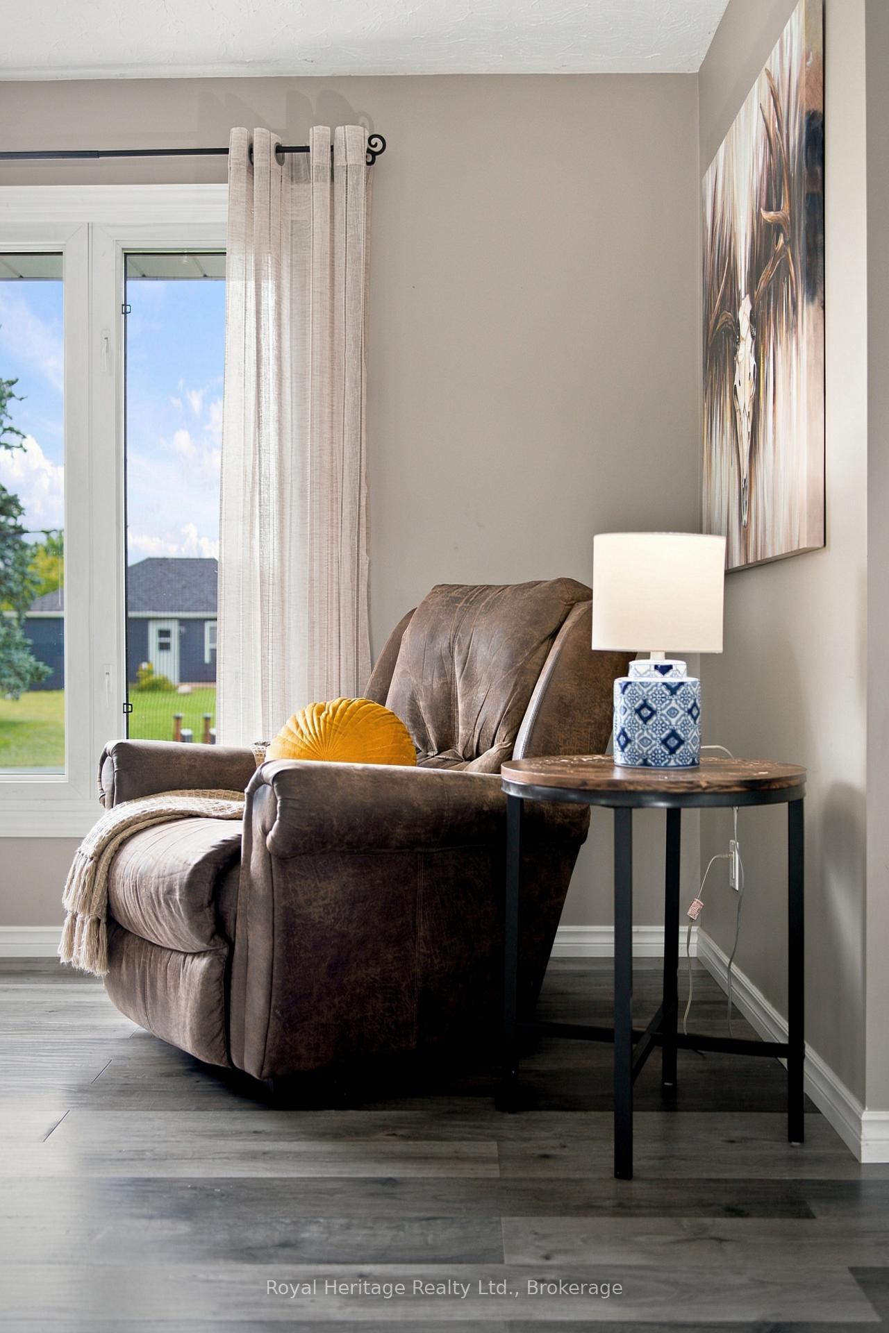 Photo 10 of 102 Johnstown Road, Quinte West, Sidney Ward — HOMEH
