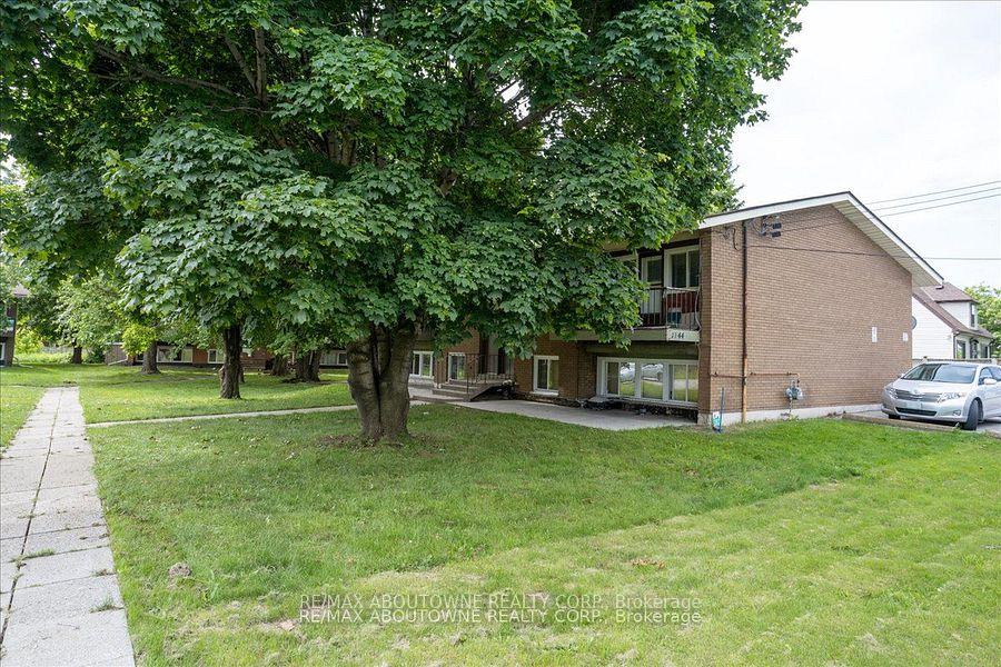 Photo 2 of Unit 4, 2344 Queensway Drive, Burlington, Freeman — HOMEH