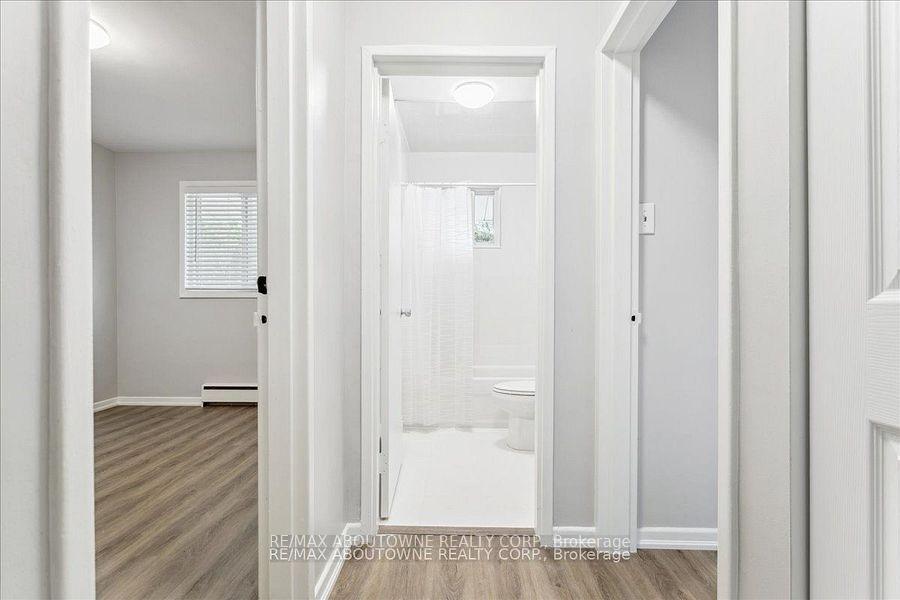 Photo 24 of Unit 4, 2344 Queensway Drive, Burlington, Freeman — HOMEH