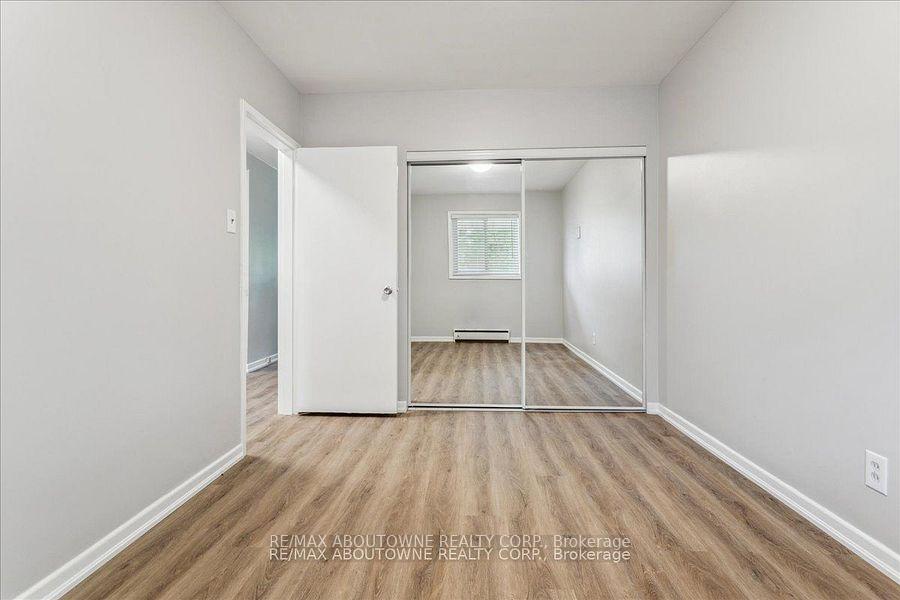 Photo 30 of Unit 4, 2344 Queensway Drive, Burlington, Freeman — HOMEH