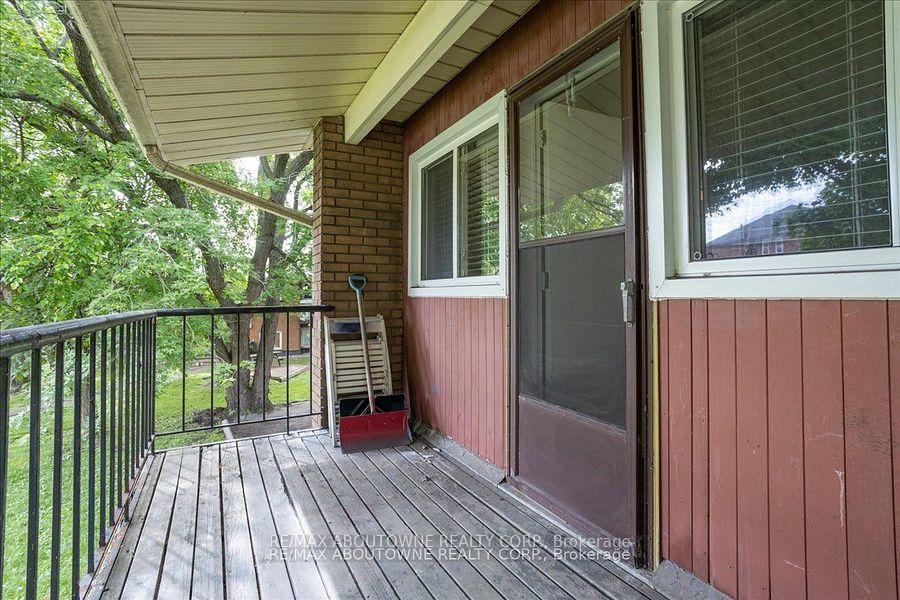 Photo 35 of Unit 4, 2344 Queensway Drive, Burlington, Freeman — HOMEH