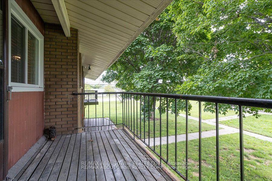 Photo 36 of Unit 4, 2344 Queensway Drive, Burlington, Freeman — HOMEH