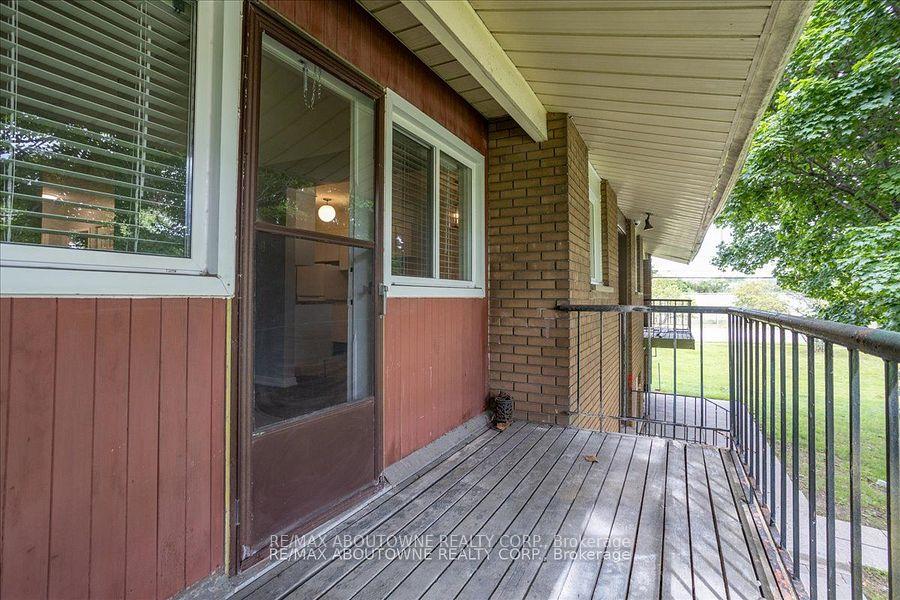 Photo 37 of Unit 4, 2344 Queensway Drive, Burlington, Freeman — HOMEH
