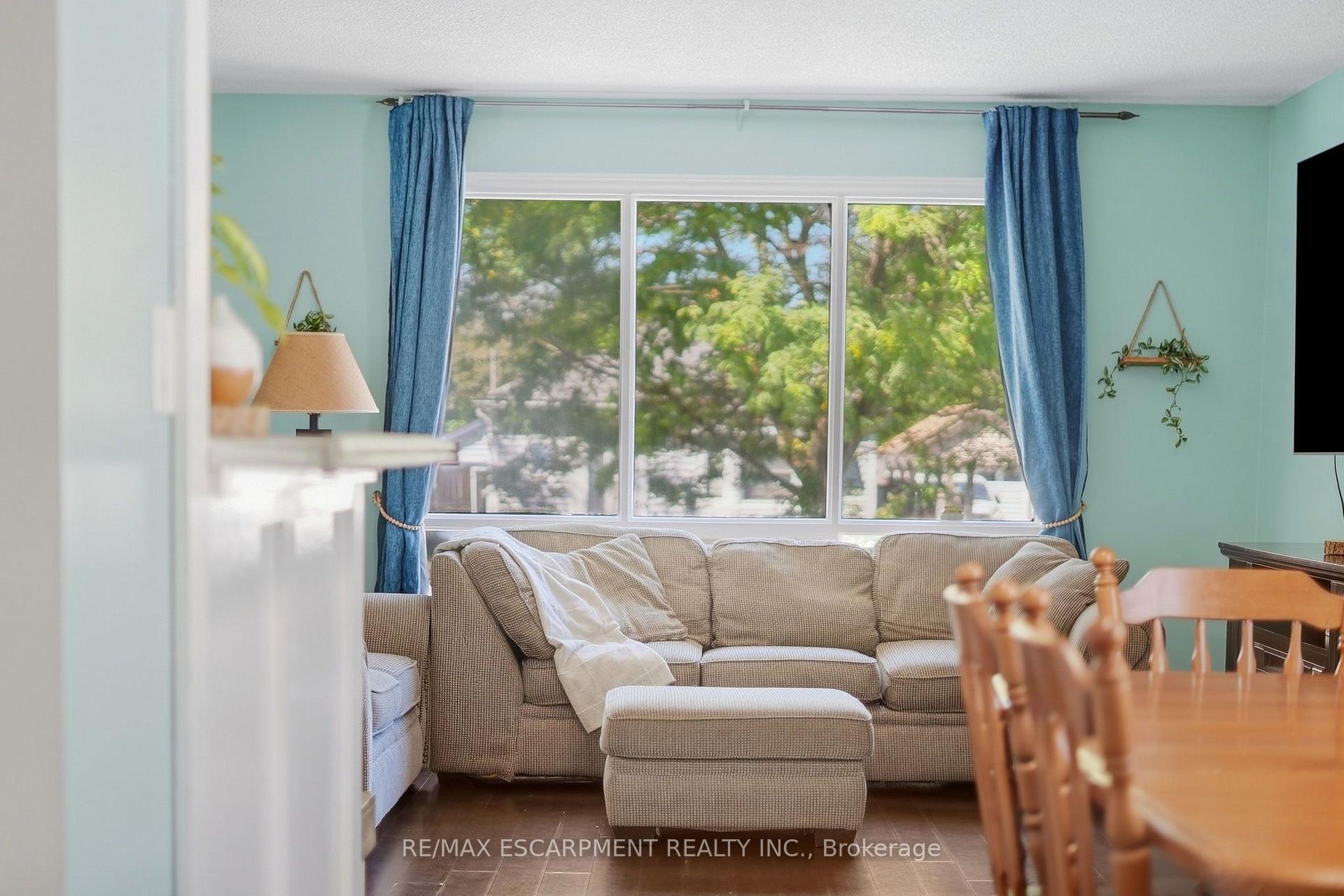 Photo 8 of 34 Grantham Avenue S, St. Catharines, Port Weller — HOMEH