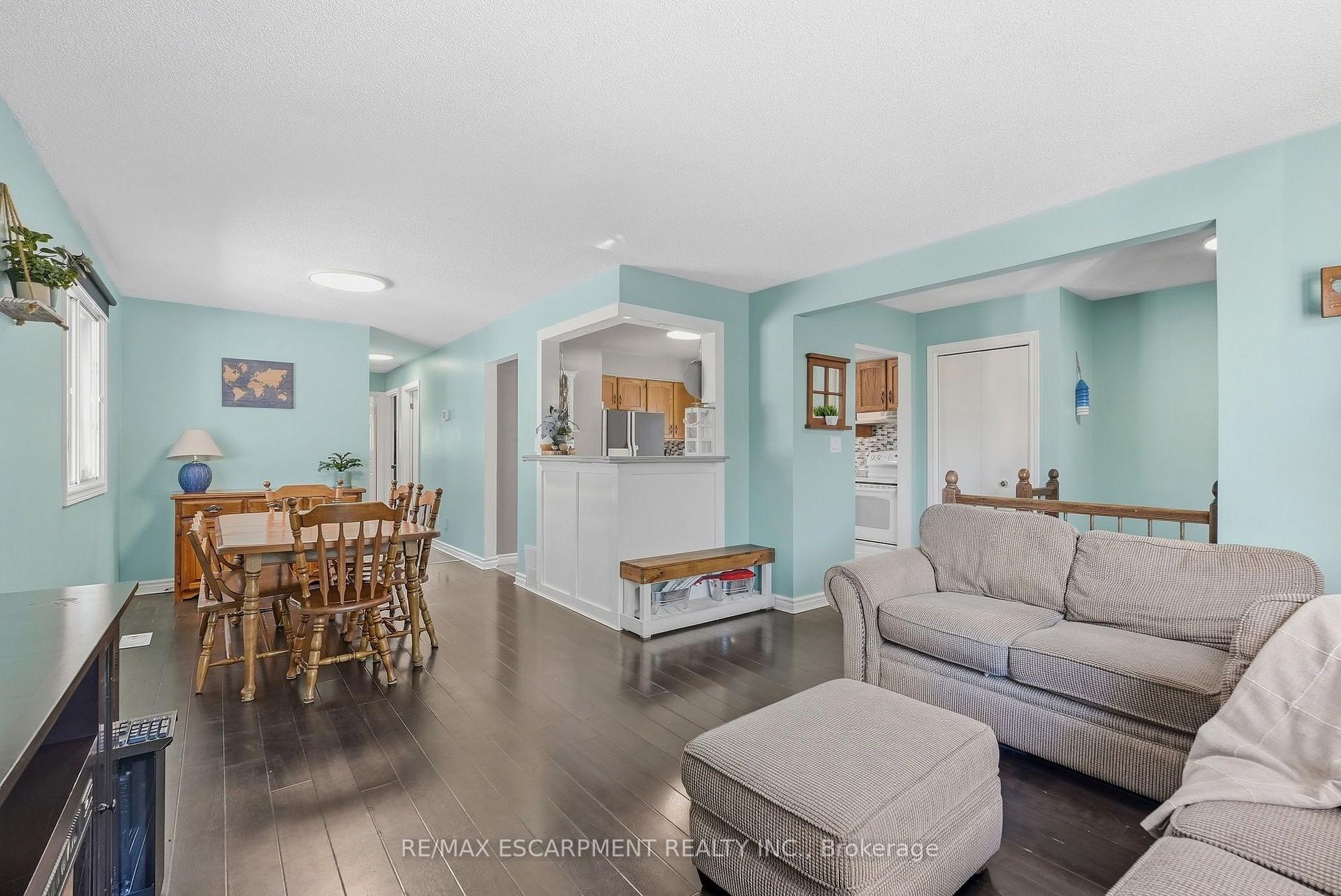 Photo 11 of 34 Grantham Avenue S, St. Catharines, Port Weller — HOMEH