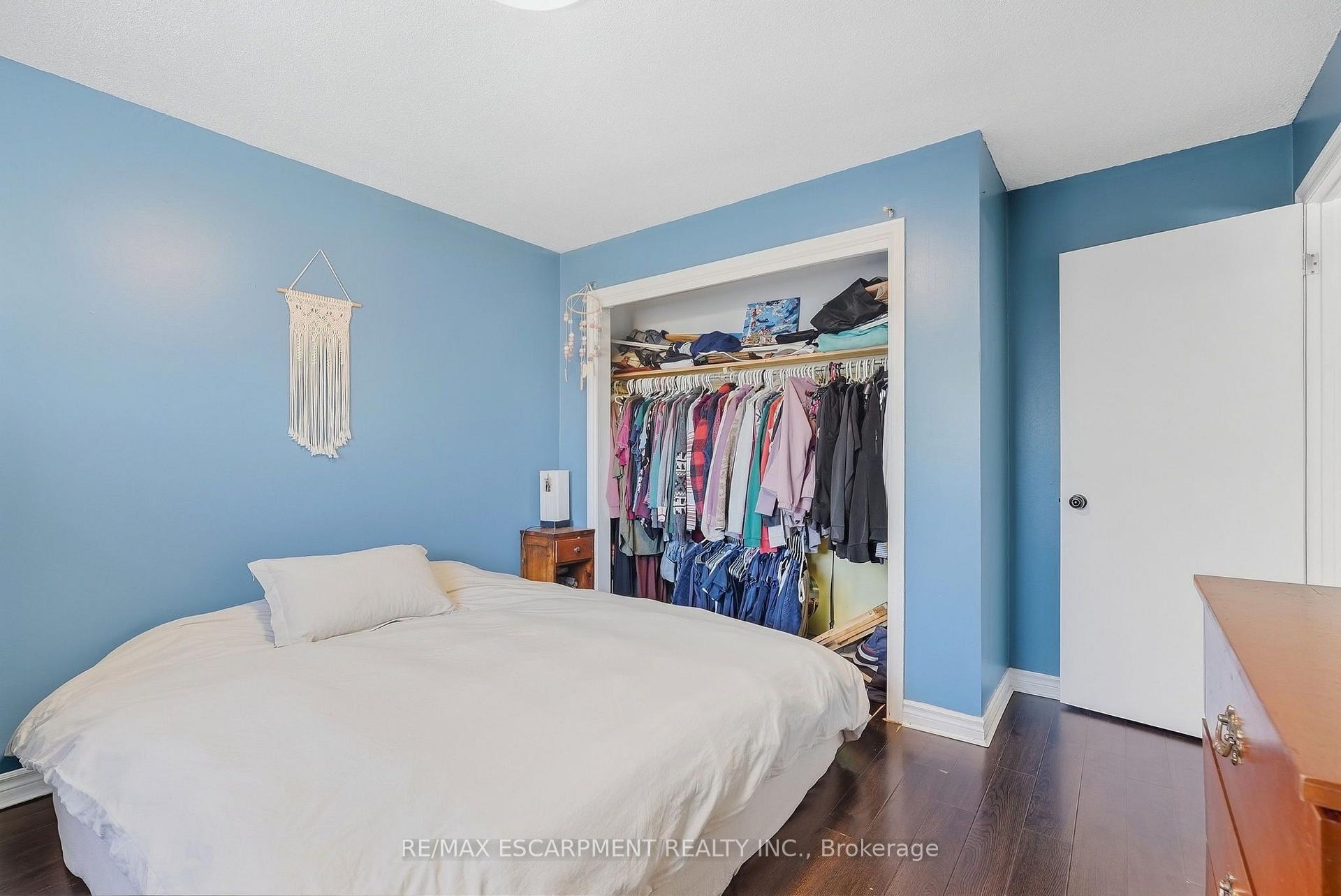 Photo 27 of 34 Grantham Avenue S, St. Catharines, Port Weller — HOMEH