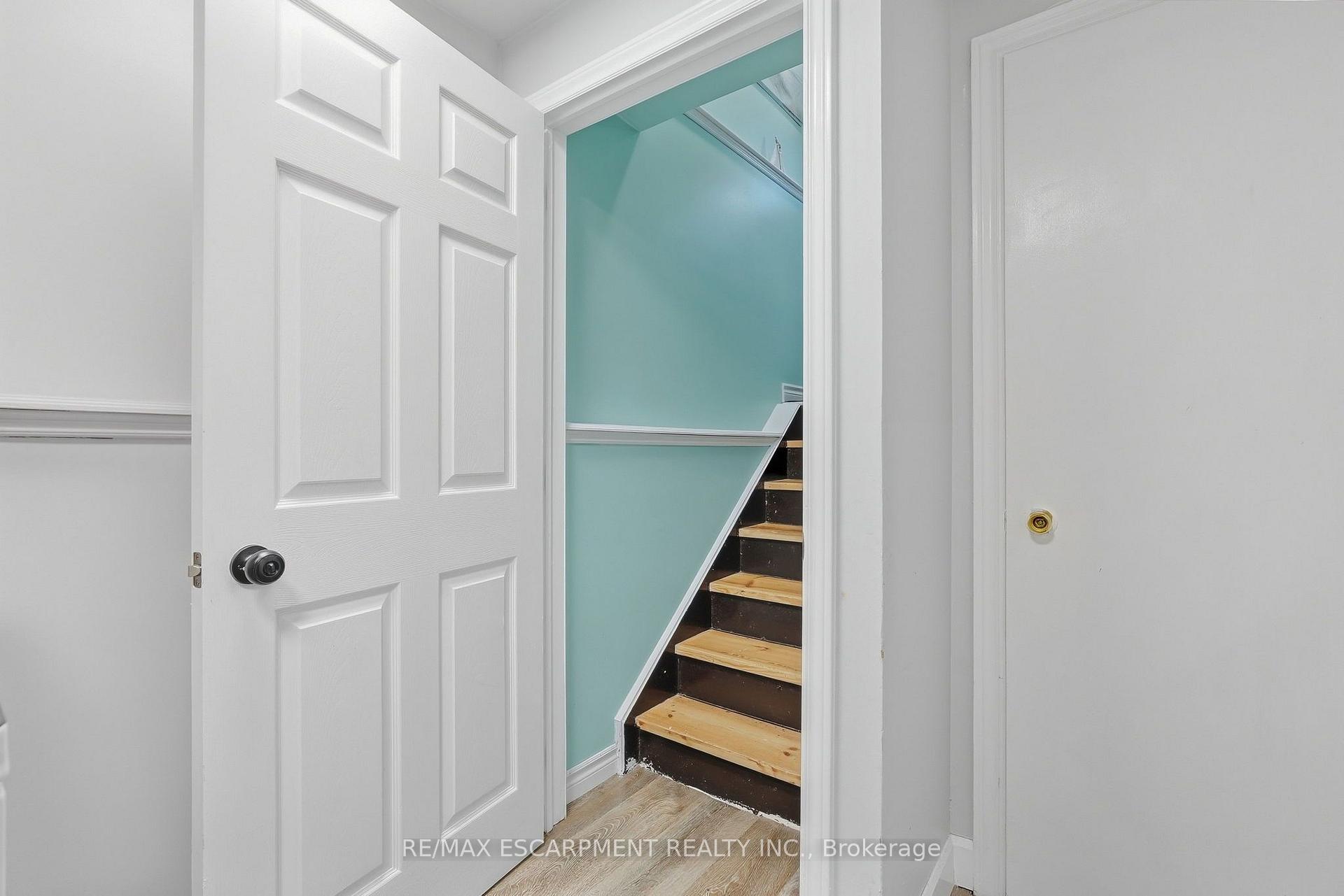 Photo 34 of 34 Grantham Avenue S, St. Catharines, Port Weller — HOMEH