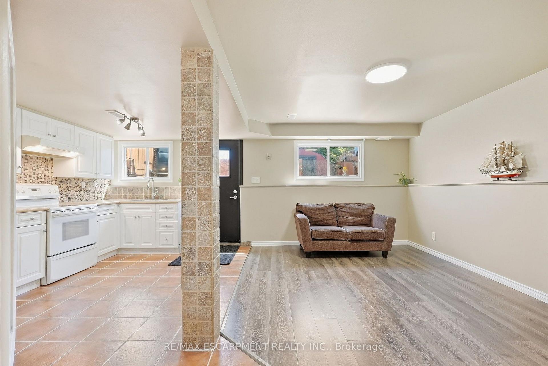 Photo 40 of 34 Grantham Avenue S, St. Catharines, Port Weller — HOMEH