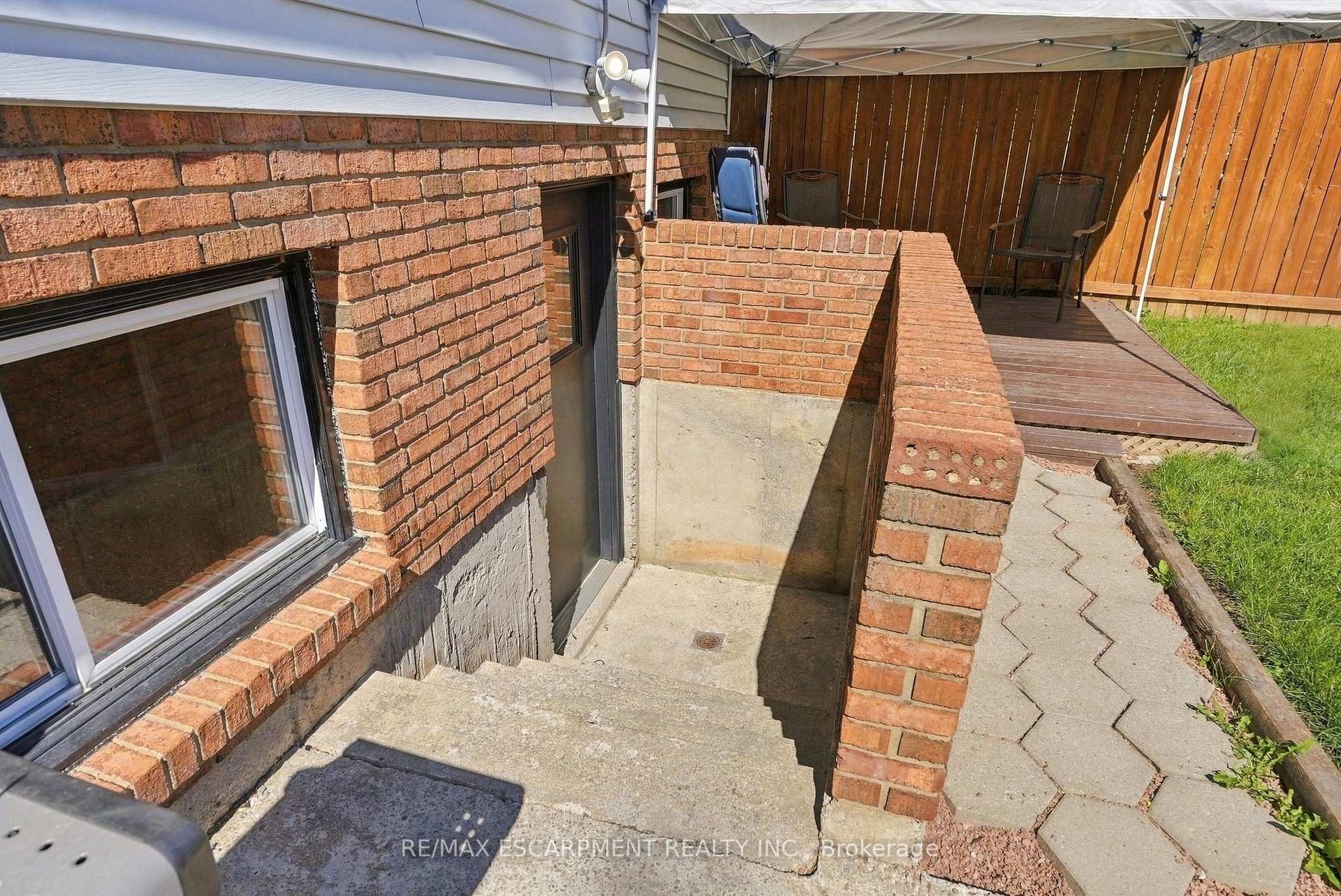 Photo 46 of 34 Grantham Avenue S, St. Catharines, Port Weller — HOMEH