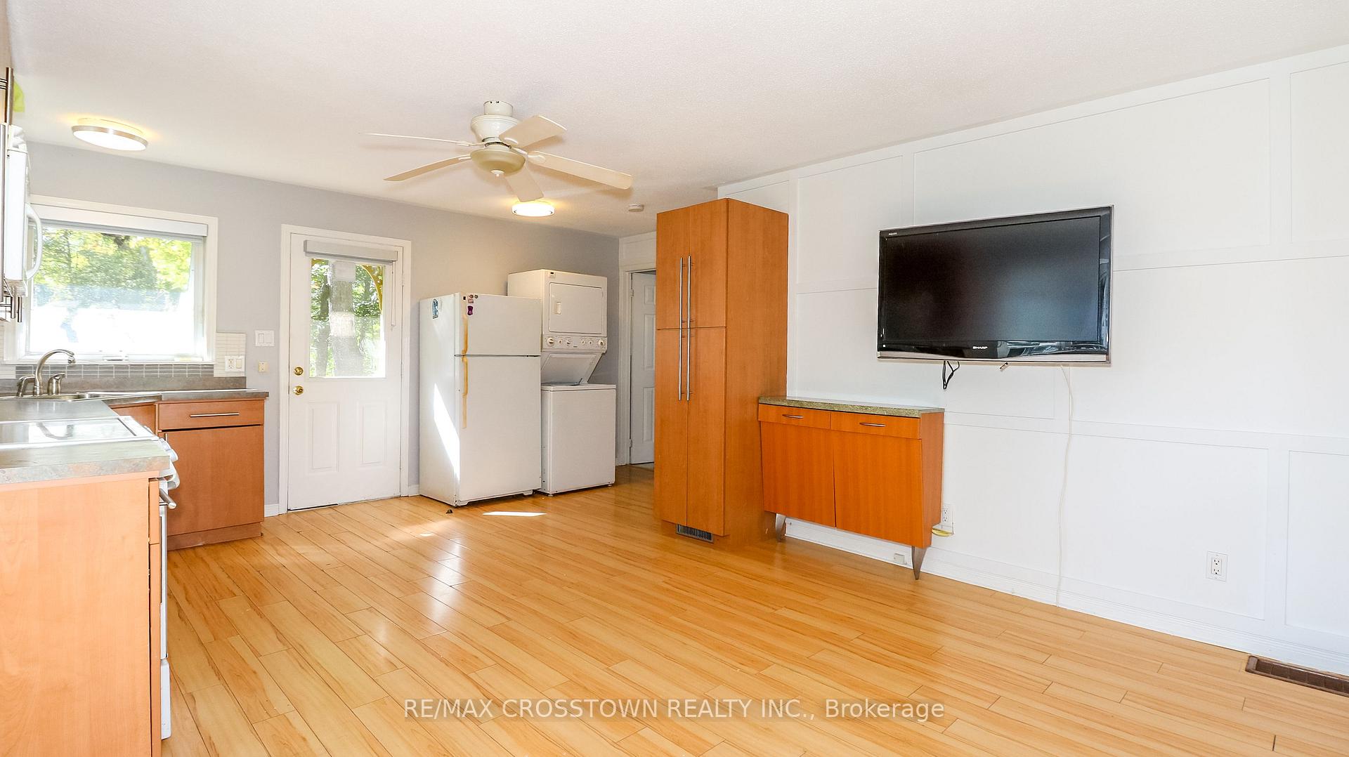 Photo 12 of 673 Roberts Road, Innisfil, Alcona — HOMEH
