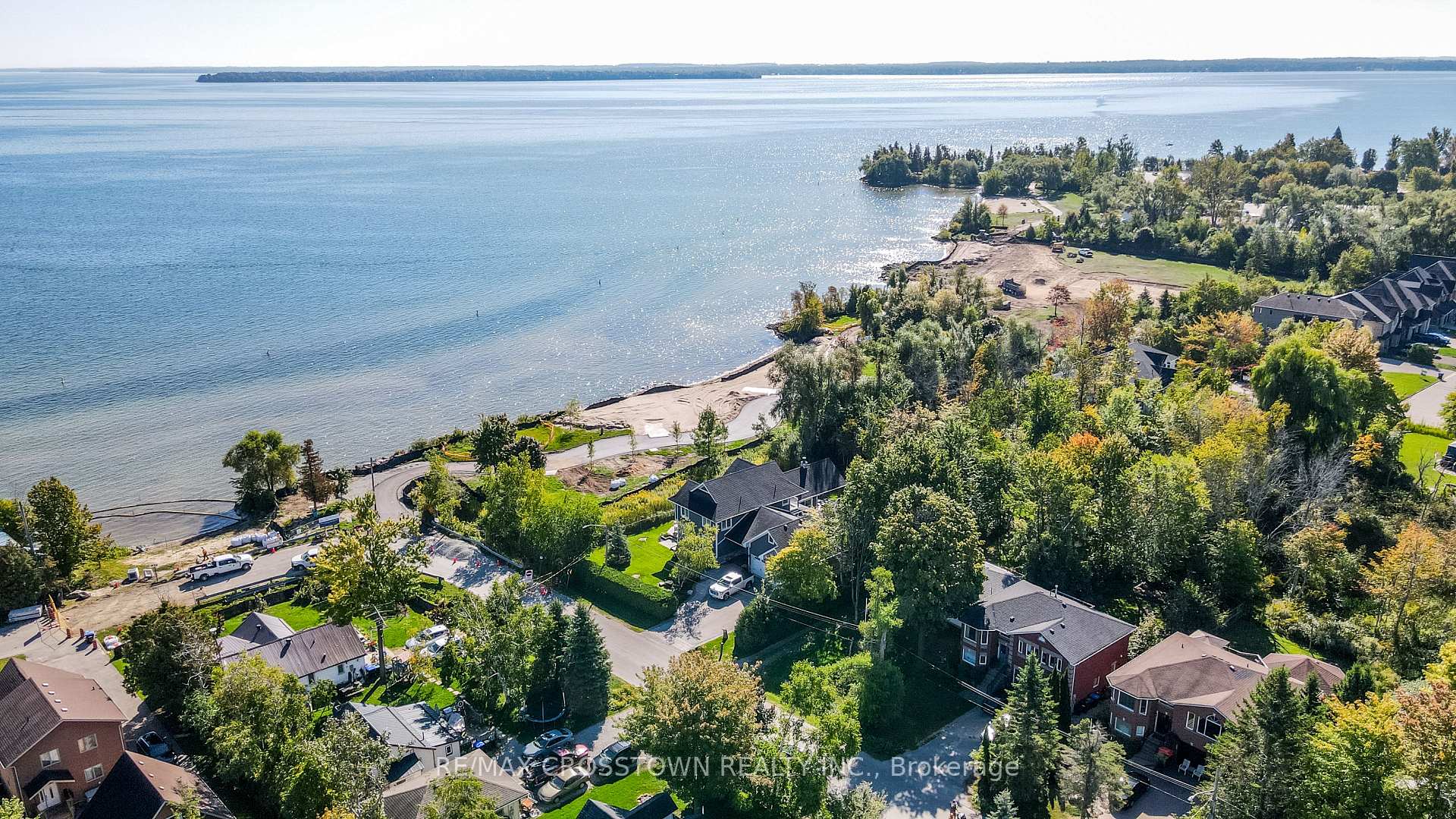 Photo 23 of 673 Roberts Road, Innisfil, Alcona — HOMEH