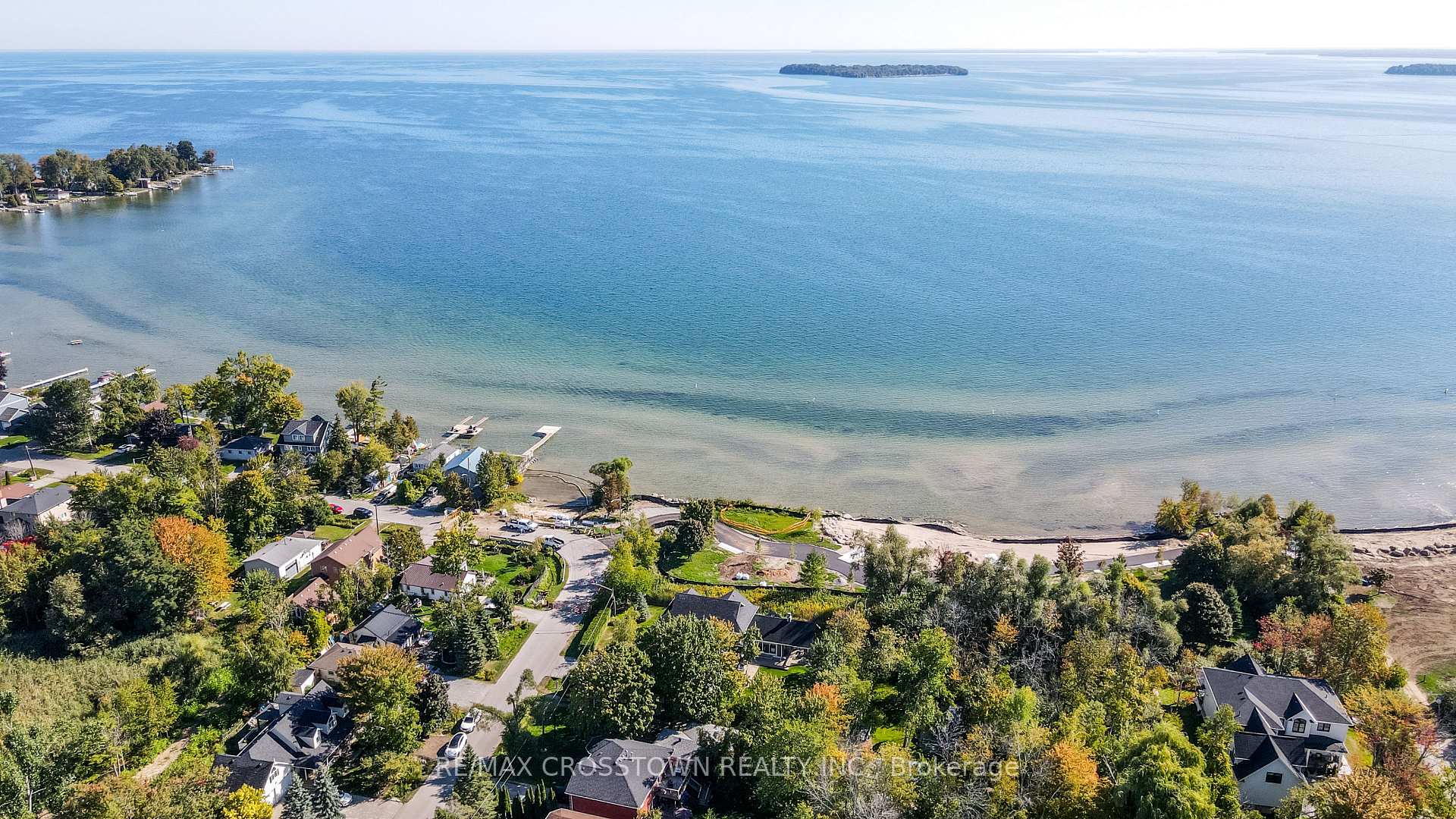 Photo 24 of 673 Roberts Road, Innisfil, Alcona — HOMEH