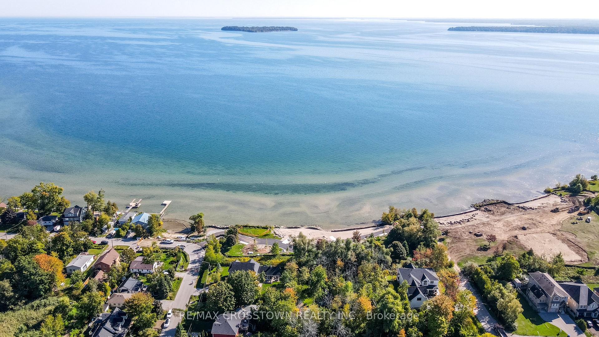 Photo 25 of 673 Roberts Road, Innisfil, Alcona — HOMEH
