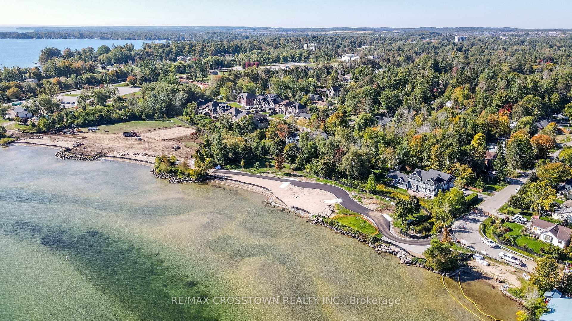 Photo 26 of 673 Roberts Road, Innisfil, Alcona — HOMEH