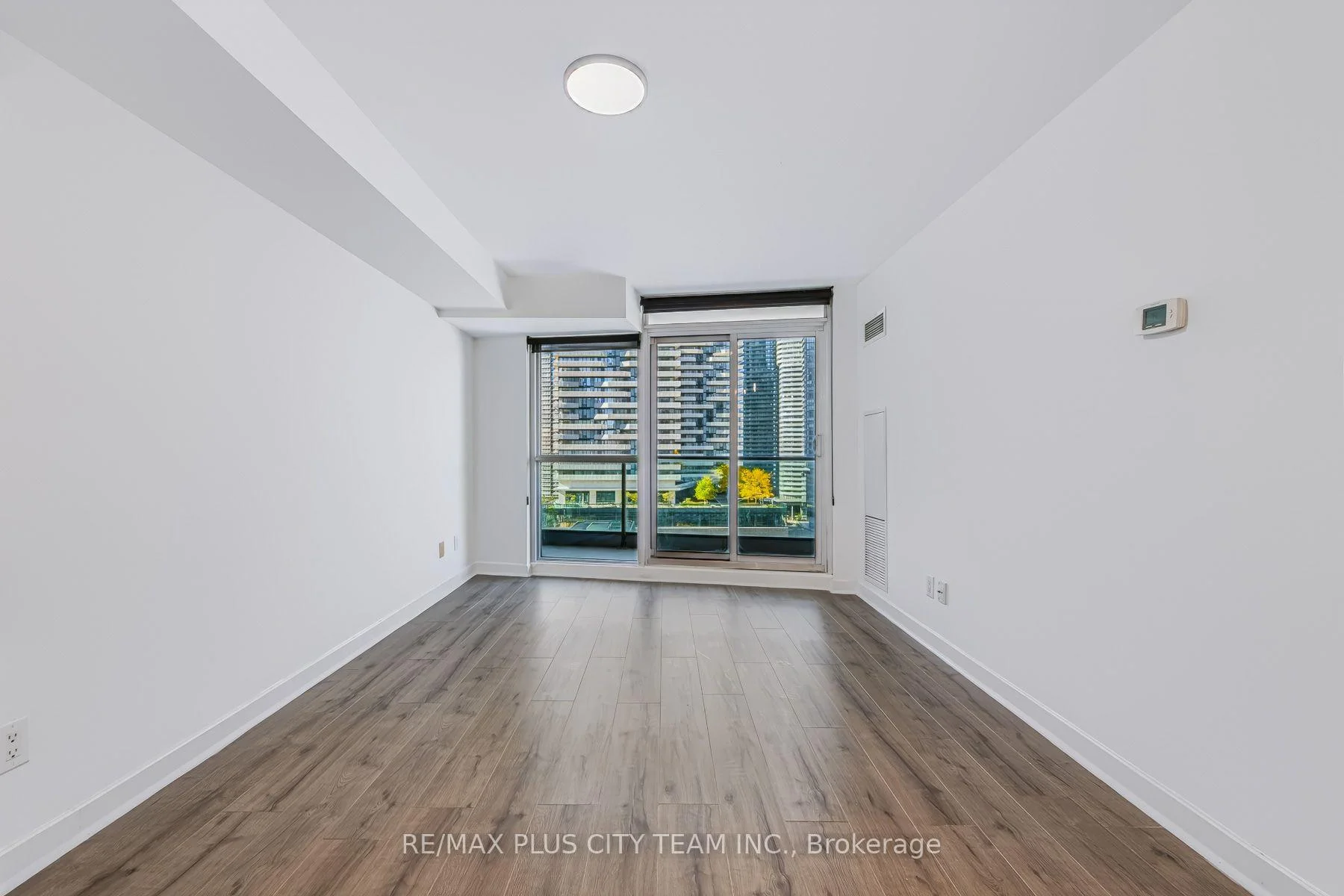Photo 11 of Unit 1502, 33 Bay Street, Toronto, Waterfront Communities — HOMEH