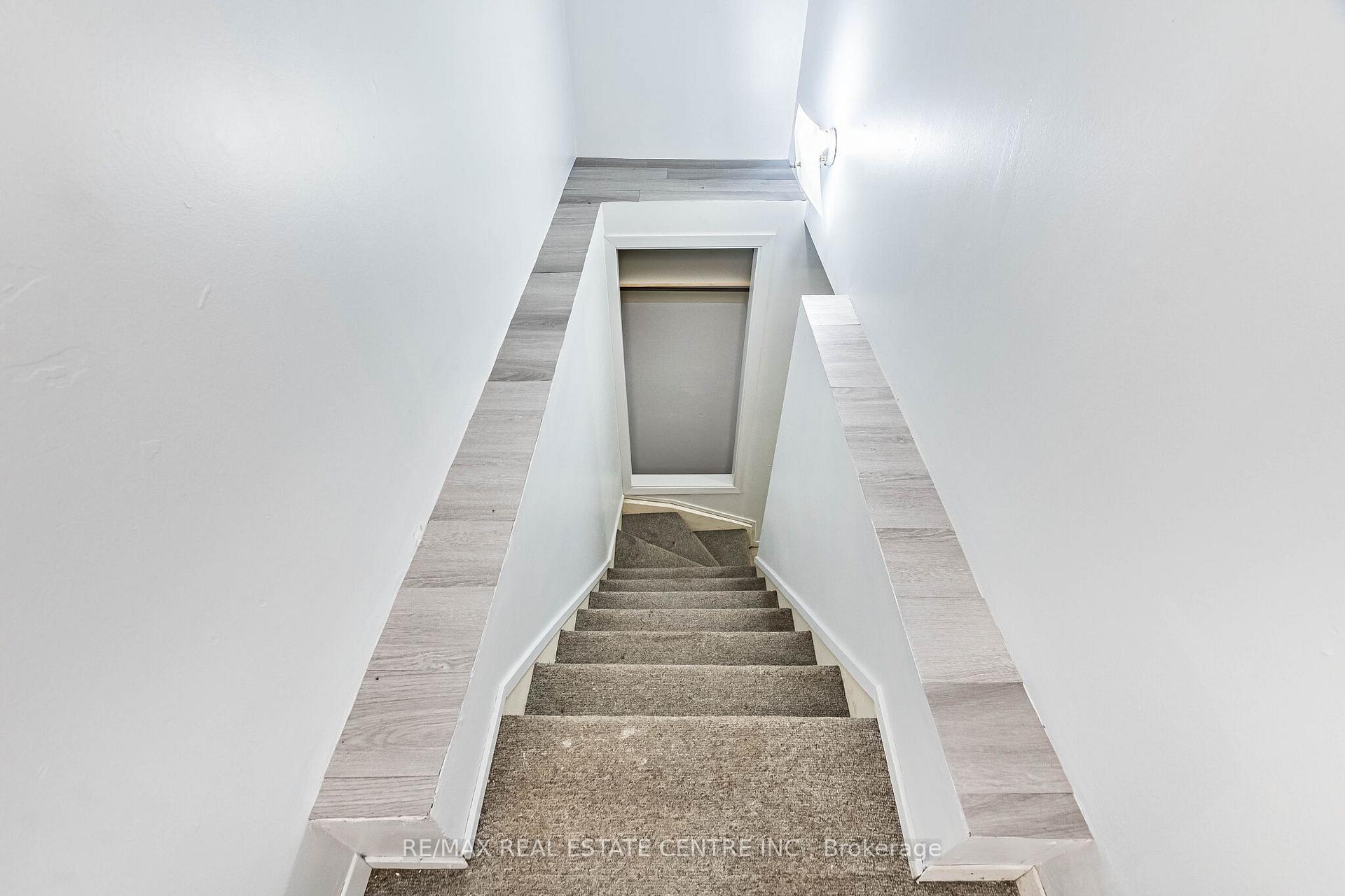 Photo 42 of 82 Candy Crescent, Brampton, Northwood Park — HOMEH