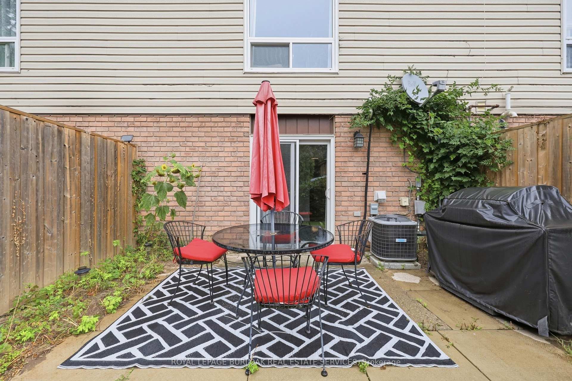 Photo 29 of Unit D, 22 Bond Street, Brantford, North Ward — HOMEH