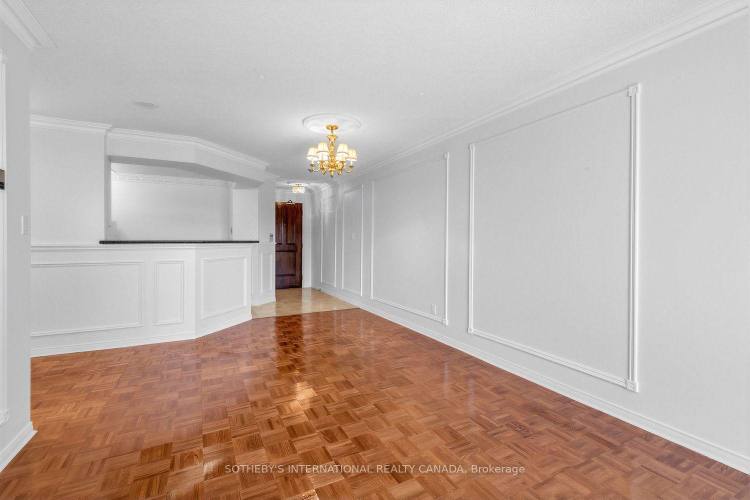 Photo 11 of Unit 704, 38 Avoca Avenue, Toronto, Rosedale-Moore Park — HOMEH