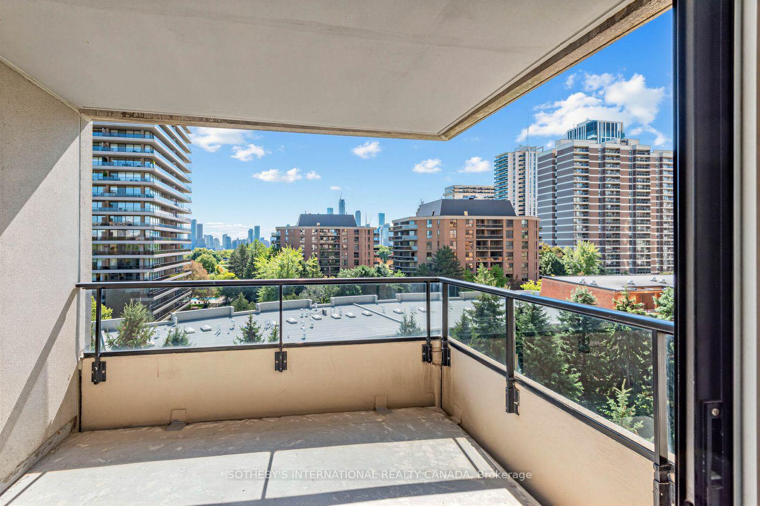 Photo 51 of Unit 704, 38 Avoca Avenue, Toronto, Rosedale-Moore Park — HOMEH