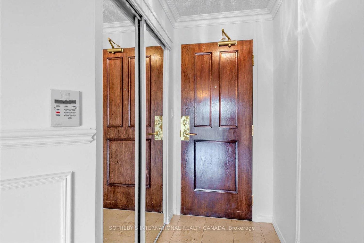 Photo 10 of Unit 704, 38 Avoca Avenue, Toronto, Rosedale-Moore Park — HOMEH