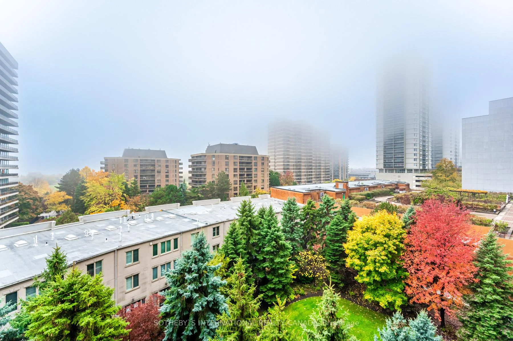 Photo 52 of Unit 704, 38 Avoca Avenue, Toronto, Rosedale-Moore Park — HOMEH