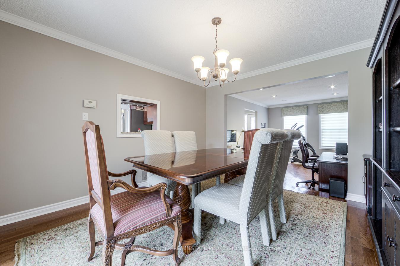 Photo 10 of 90 Longwater Chase, Markham, Unionville — HOMEH
