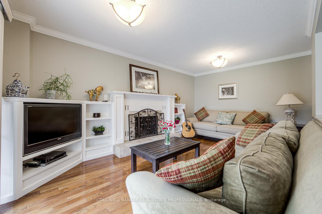 Photo 12 of 90 Longwater Chase, Markham, Unionville — HOMEH
