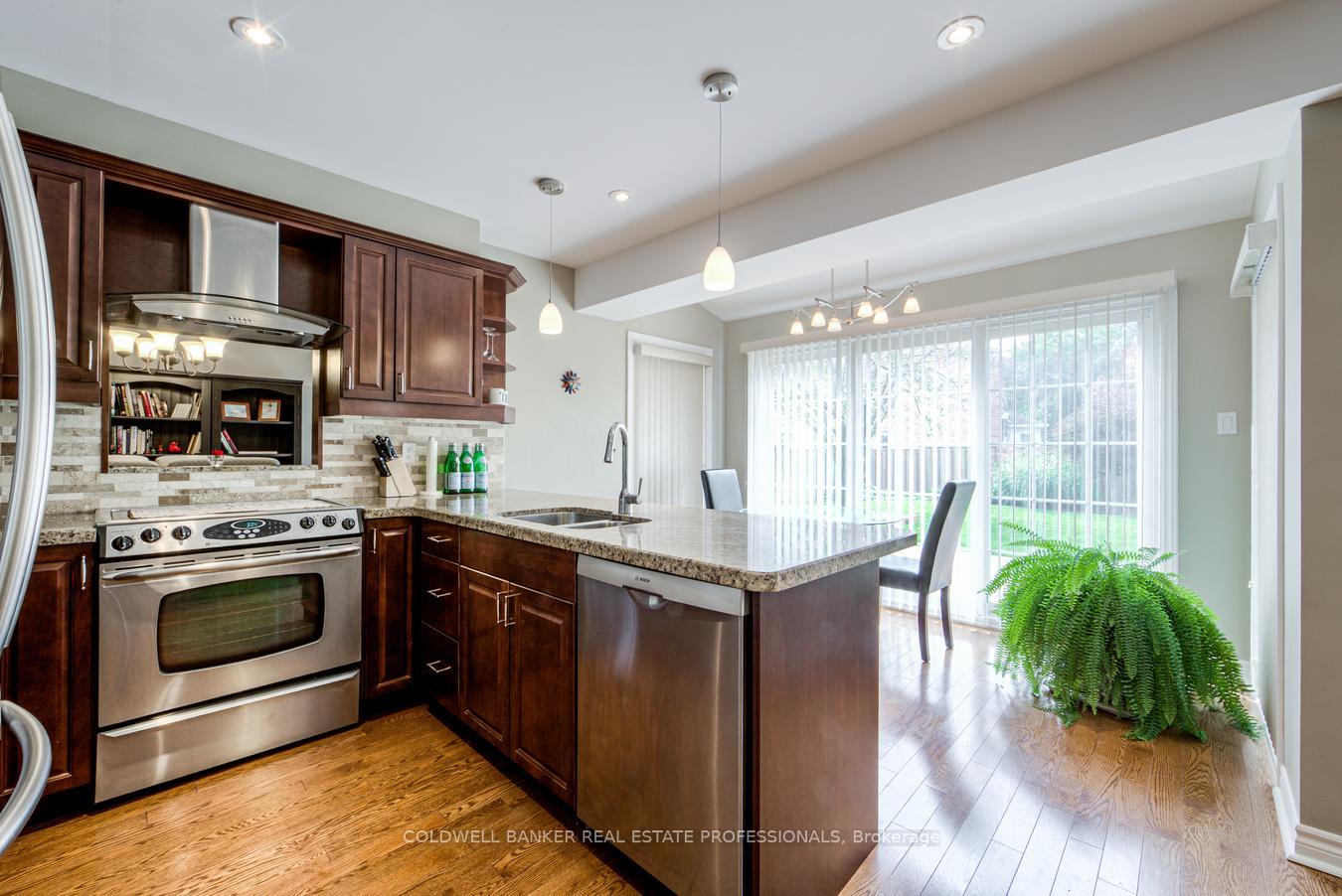 Photo 14 of 90 Longwater Chase, Markham, Unionville — HOMEH
