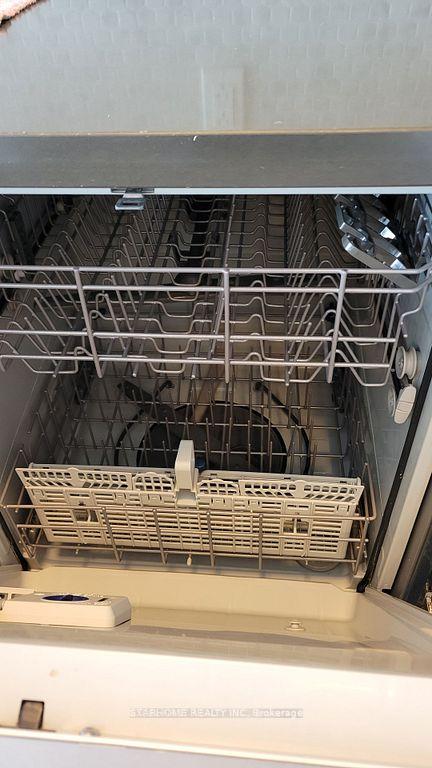 Photo 8 of Unit 2601, 15 Water Walk Drive, Markham, Unionville — HOMEH