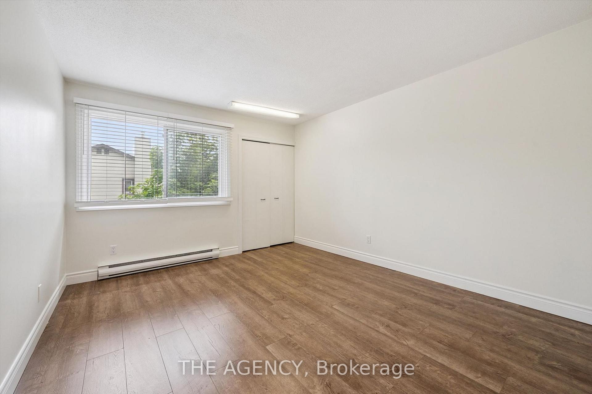 Photo 18 of 410 Scottsdale Drive, Guelph, Dovercliffe Park/Old University — HOMEH