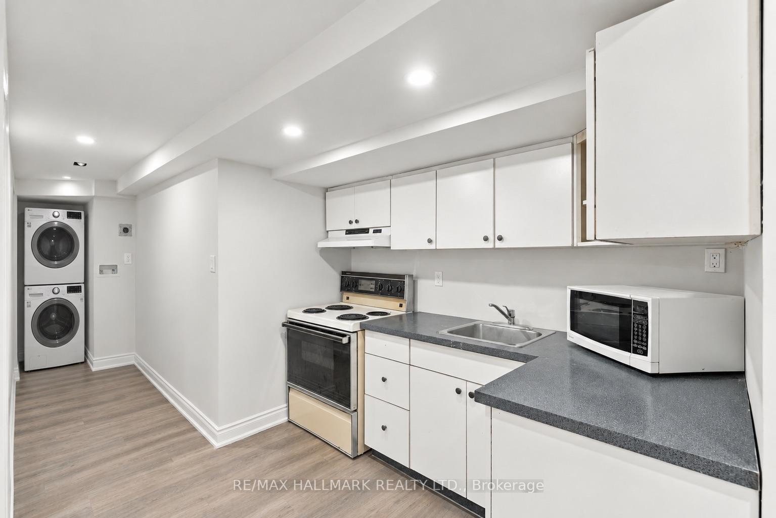 Photo 8 of Unit Lower Level, 118 Bendamere Crescent, Markham, Raymerville — HOMEH