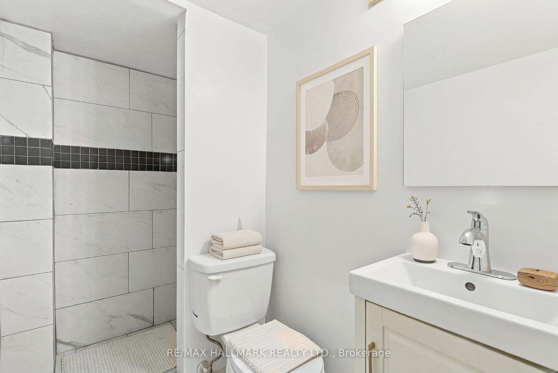 Photo 17 of Unit Lower Level, 118 Bendamere Crescent, Markham, Raymerville — HOMEH
