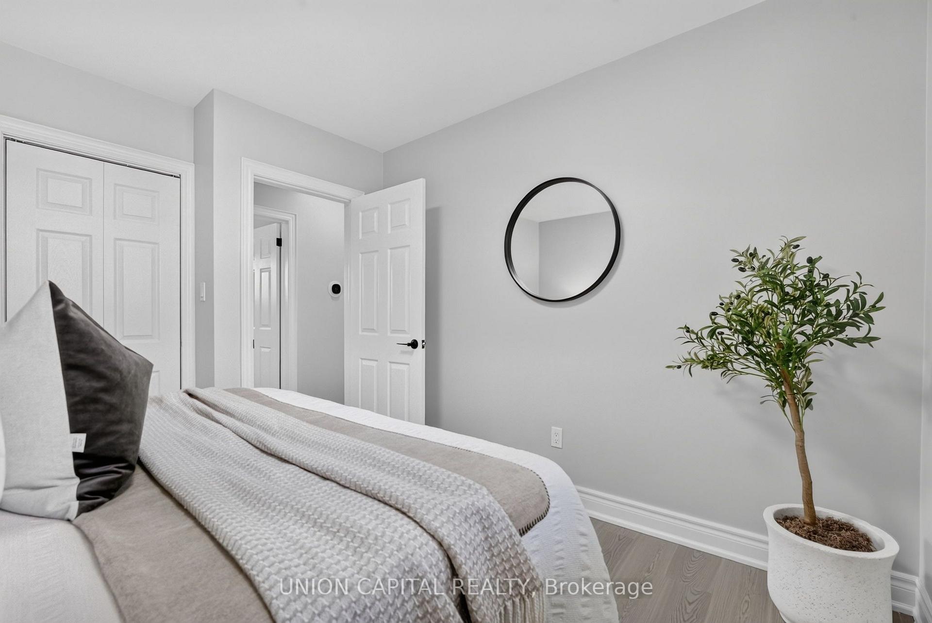 Photo 22 of 30 Collier Road N, Thorold, Thorold Downtown — HOMEH