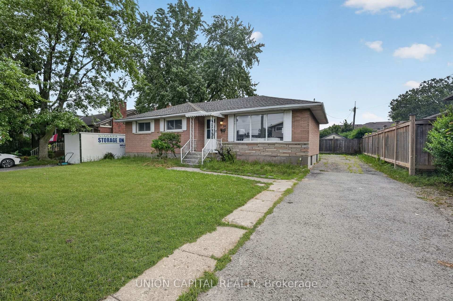 Photo 47 of 30 Collier Road N, Thorold, Thorold Downtown — HOMEH