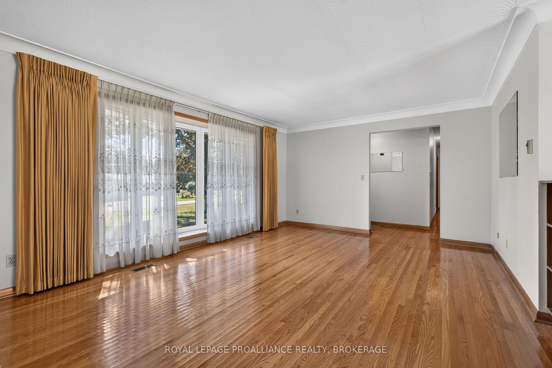 Photo 7 of 9 Dianna Street, Kingston, Ravensview — HOMEH