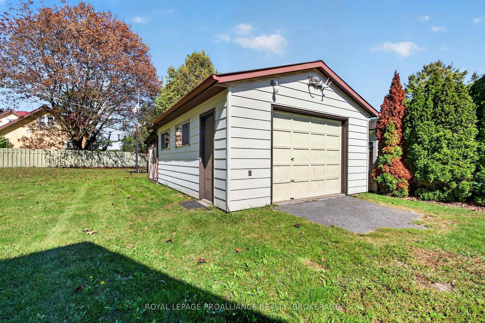 Photo 32 of 9 Dianna Street, Kingston, Ravensview — HOMEH