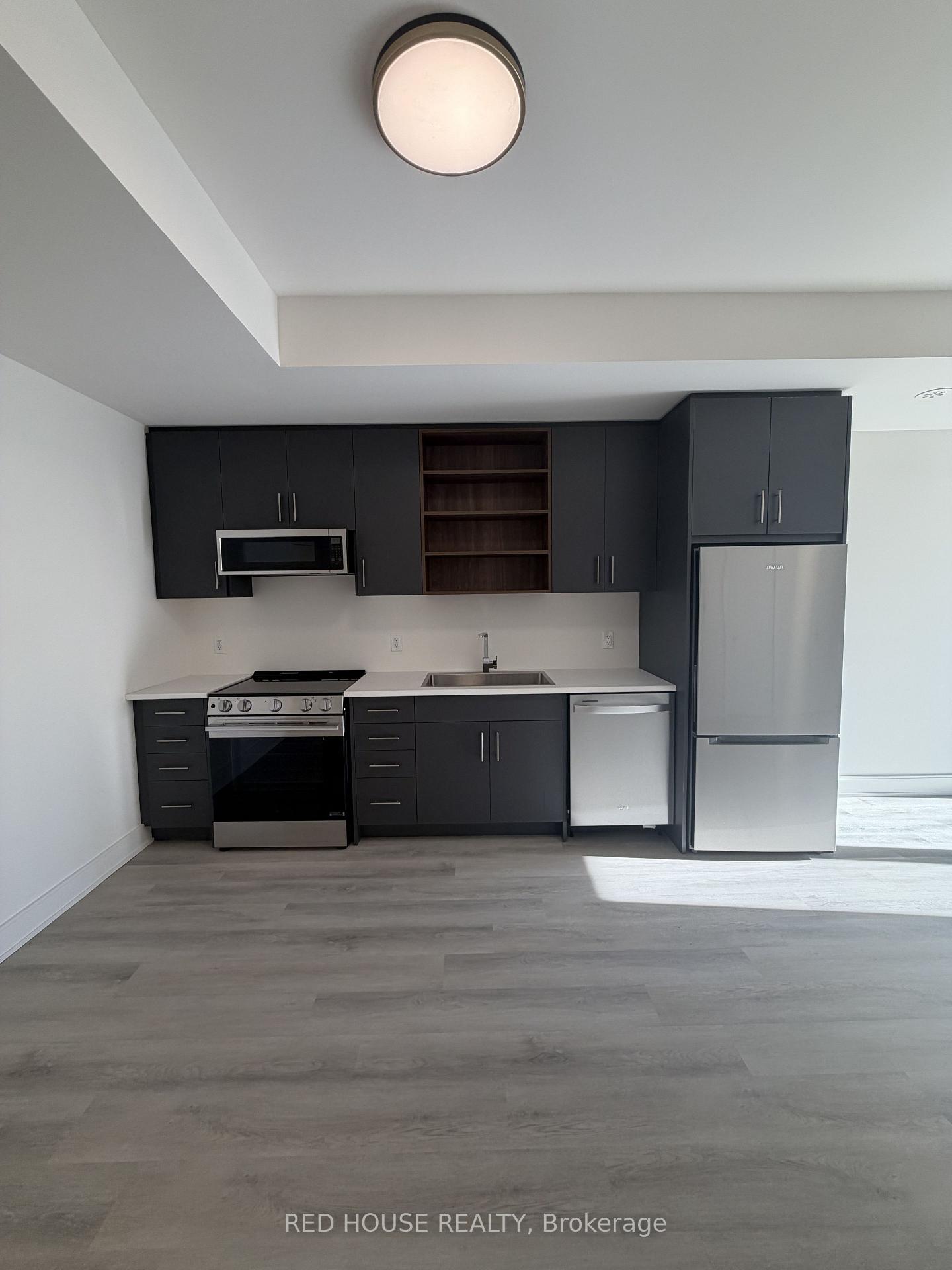 Photo 3 of 210 Ellis Avenue, St. Catharines, Oakdale — HOMEH