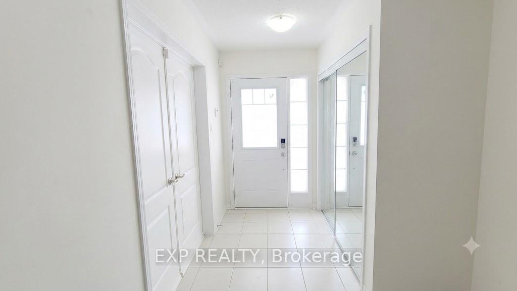 Photo 5 of 215 Remembrance Road, Brampton, Northwest Brampton — HOMEH