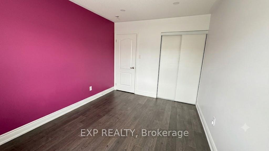 Photo 15 of 215 Remembrance Road, Brampton, Northwest Brampton — HOMEH