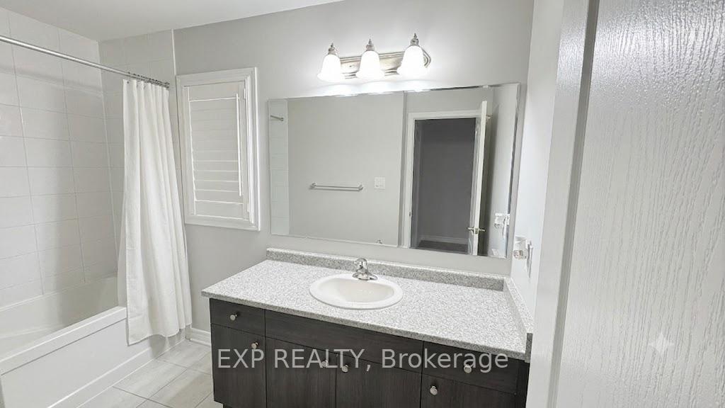 Photo 17 of 215 Remembrance Road, Brampton, Northwest Brampton — HOMEH
