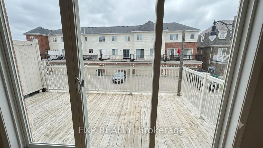 Photo 21 of 215 Remembrance Road, Brampton, Northwest Brampton — HOMEH