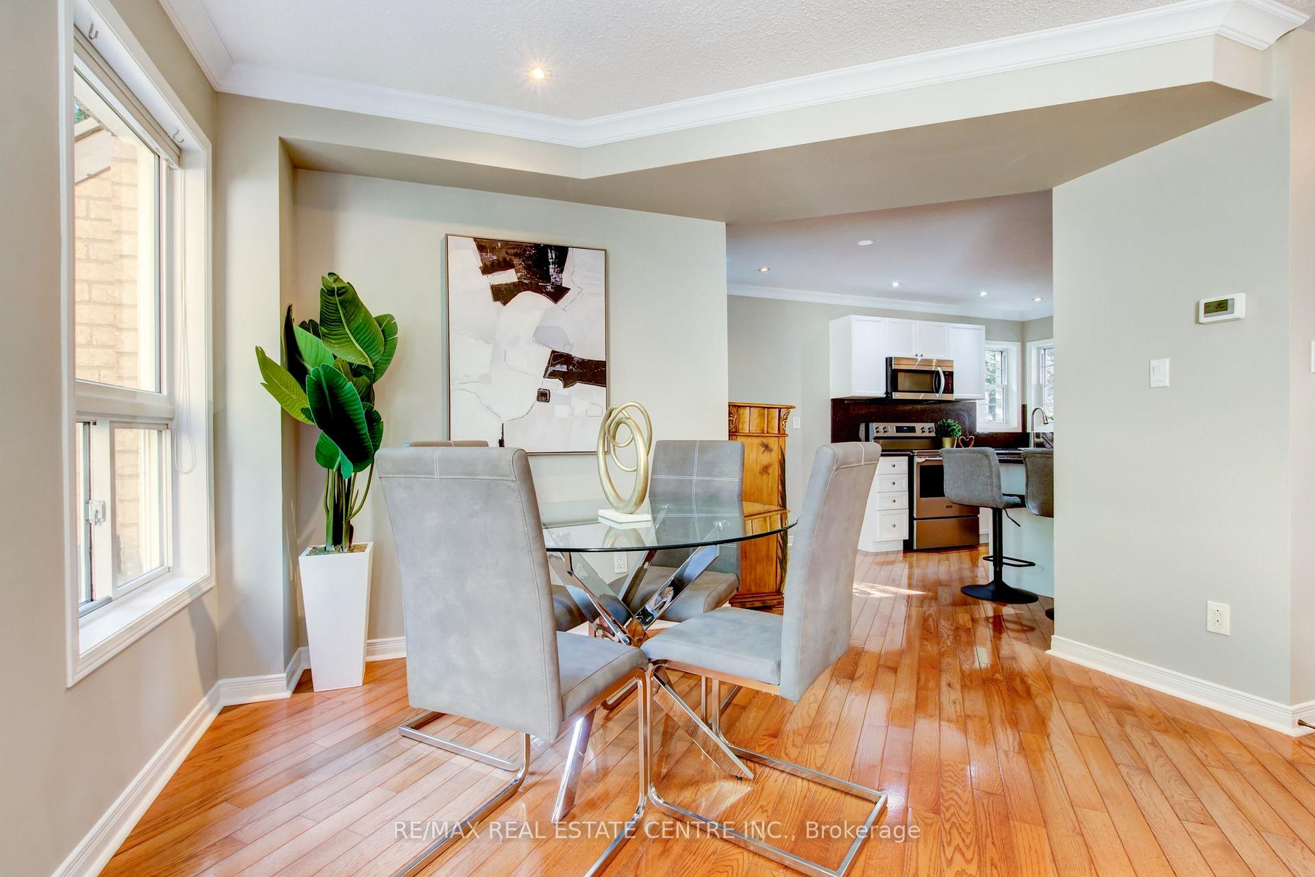 Photo 14 of Unit 19, 8305 Mclaughlin Road, Brampton, Brampton South — HOMEH