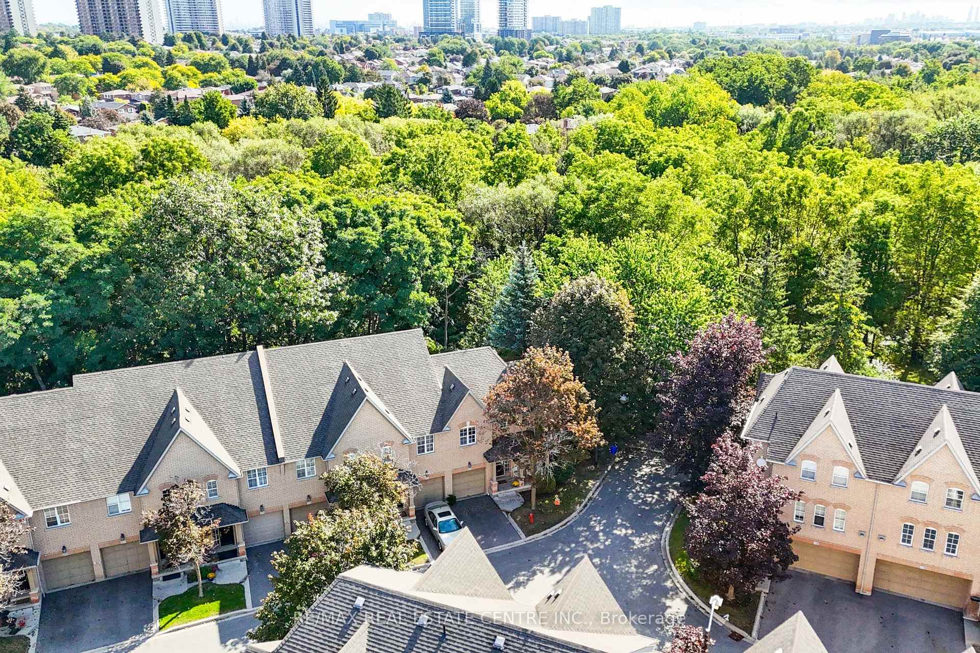 Photo 43 of Unit 19, 8305 Mclaughlin Road, Brampton, Brampton South — HOMEH