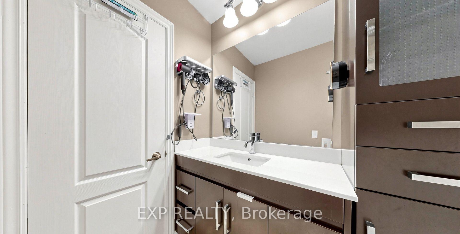 Photo 24 of Unit Main, 71 Addington Crescent, Brampton, Avondale — HOMEH