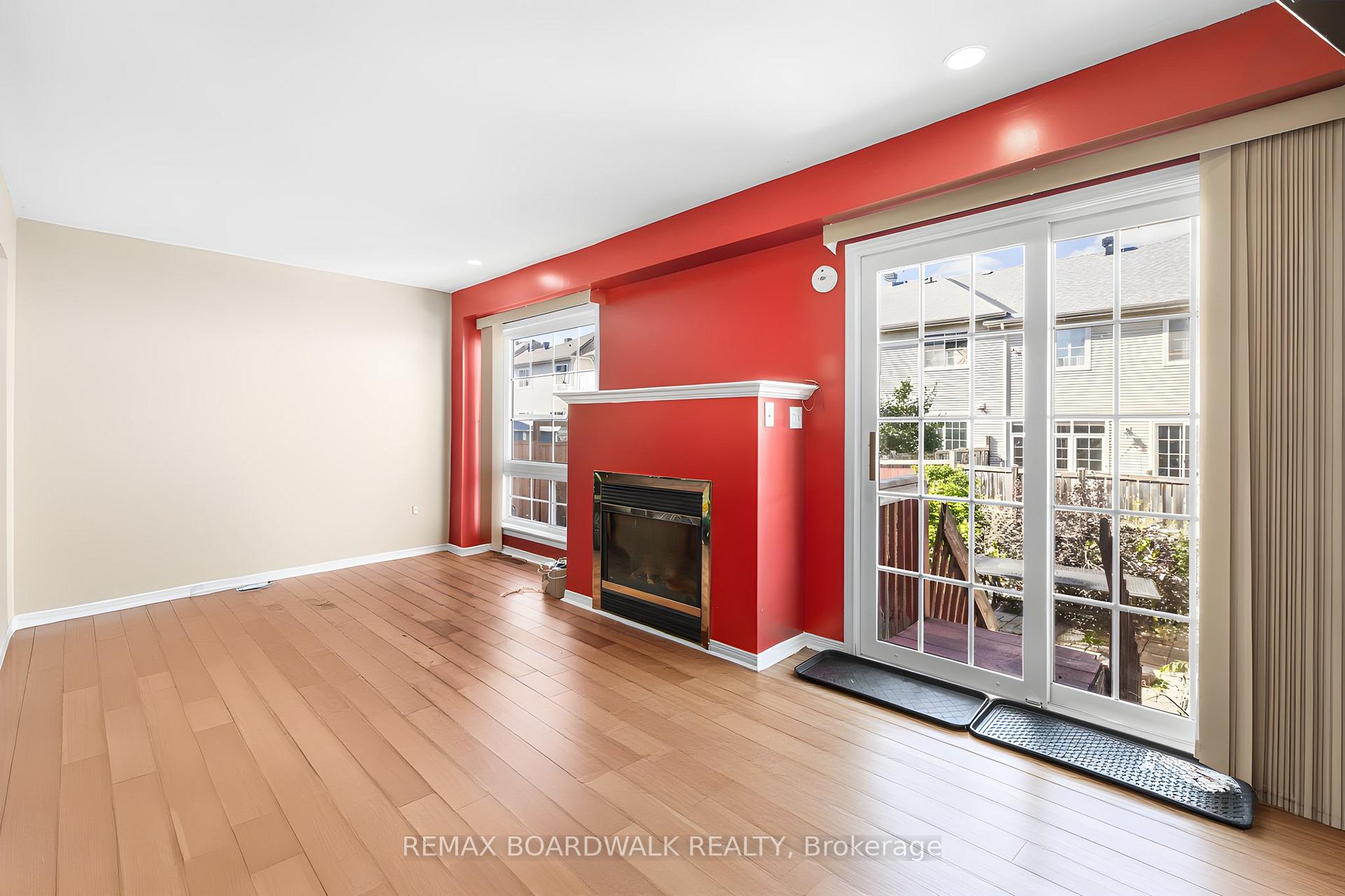 Photo 19 of 21 Kirkstone Private, Ottawa, Barrhaven - Stonebridge — HOMEH