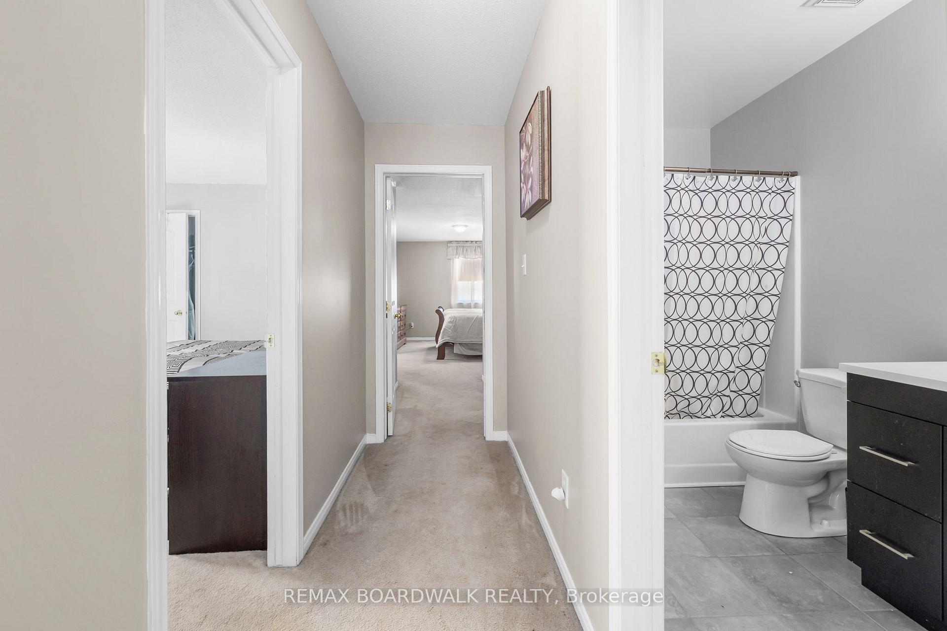 Photo 27 of 21 Kirkstone Private, Ottawa, Barrhaven - Stonebridge — HOMEH