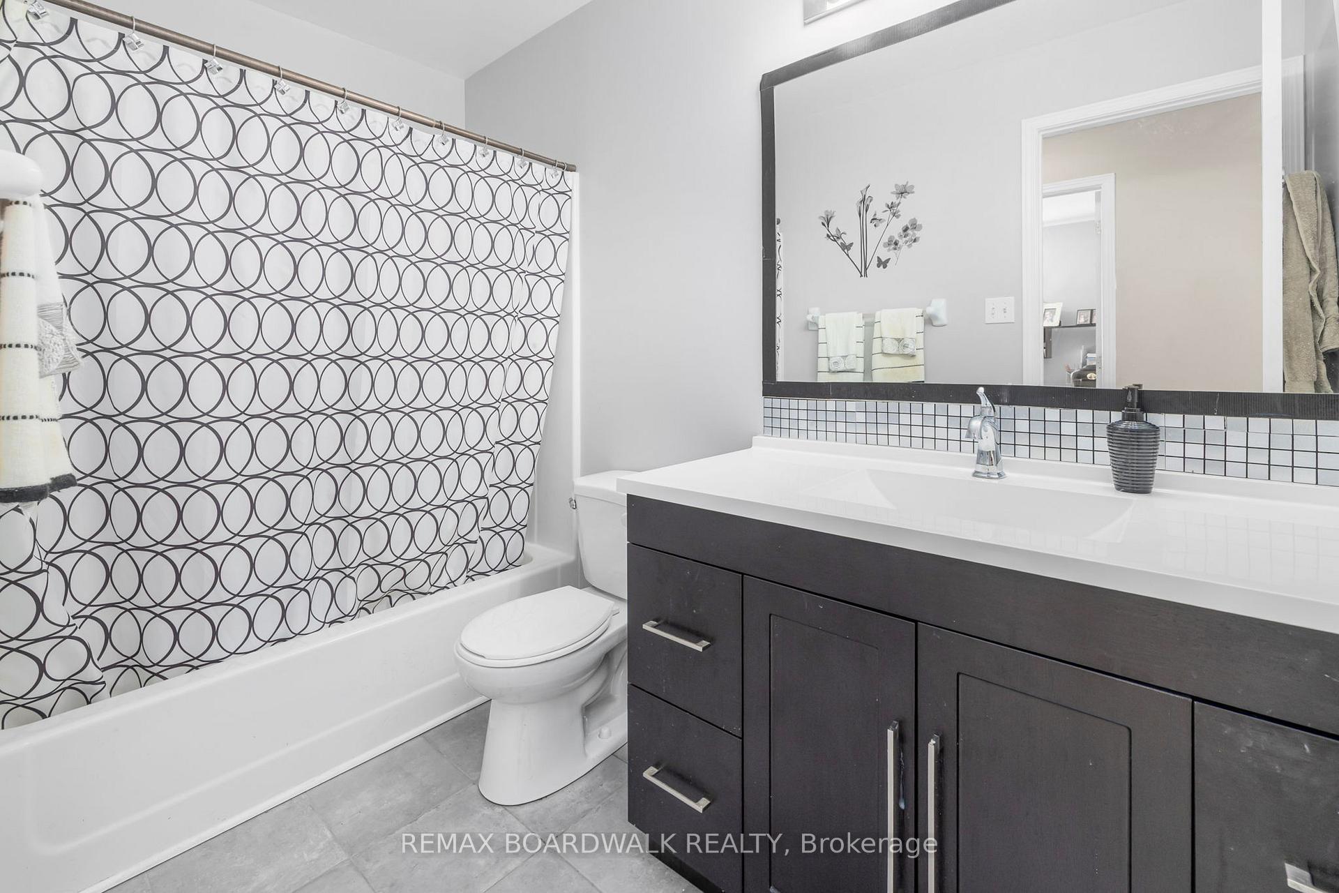 Photo 28 of 21 Kirkstone Private, Ottawa, Barrhaven - Stonebridge — HOMEH