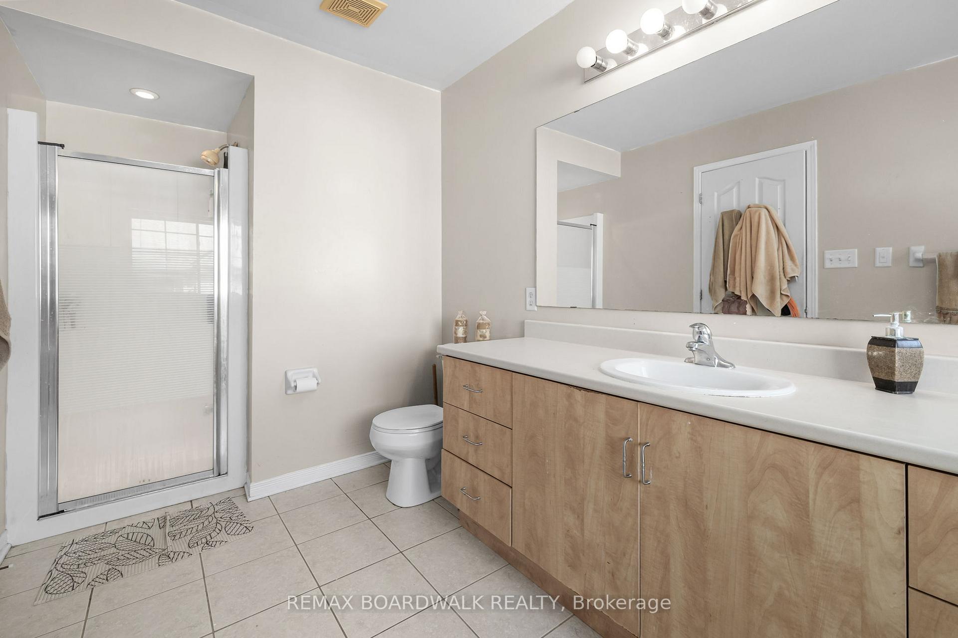 Photo 35 of 21 Kirkstone Private, Ottawa, Barrhaven - Stonebridge — HOMEH