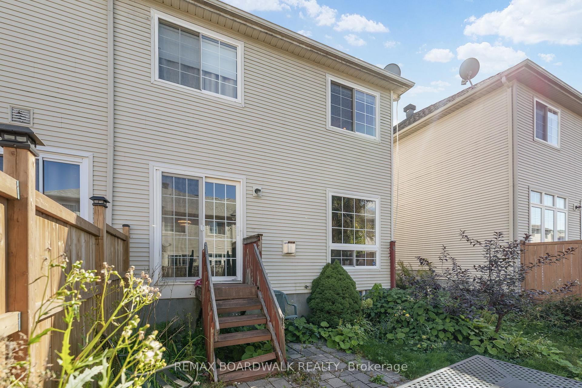 Photo 37 of 21 Kirkstone Private, Ottawa, Barrhaven - Stonebridge — HOMEH